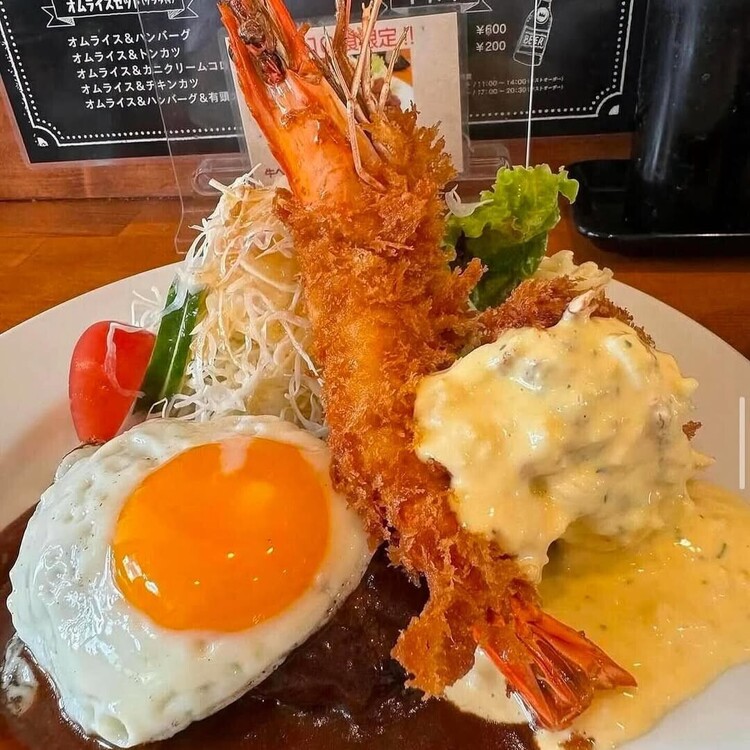 洋食への愛とエネルギーが漲る至高の一皿