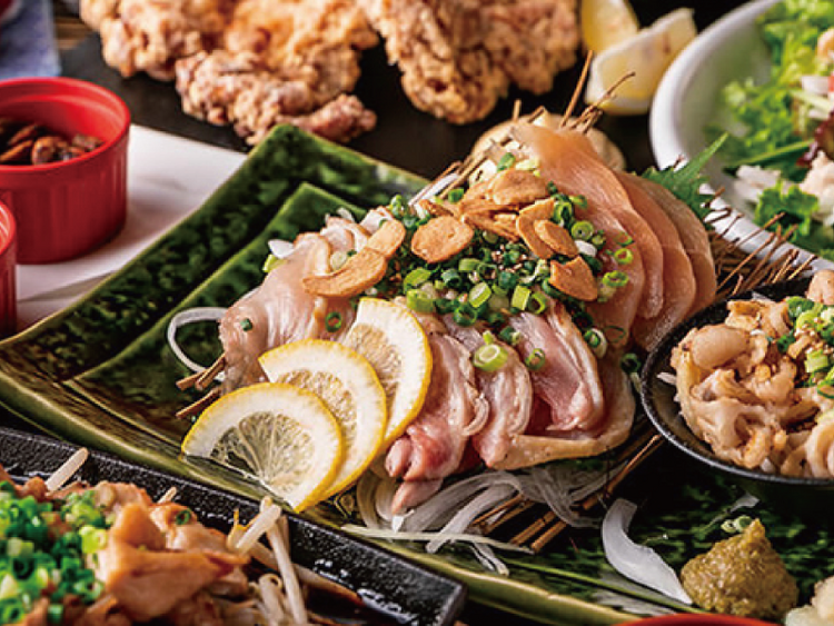 仕入力が強み！銘柄鶏を使った料理が名物★