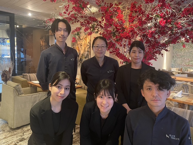 様々な年代が自由に働くチームです