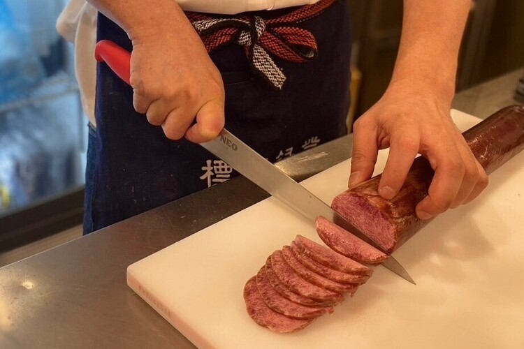 接客から調理まで幅広く学べる環境！