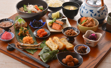 幅広いシーンでの調理スキルが身に付きます