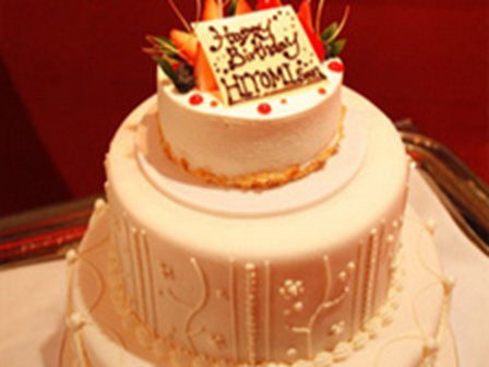アニバーサリーケーキやXmasデザートも
