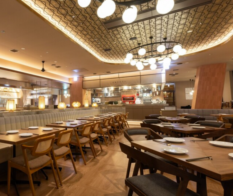 開放感ある店内で気持ちよく長く働けます