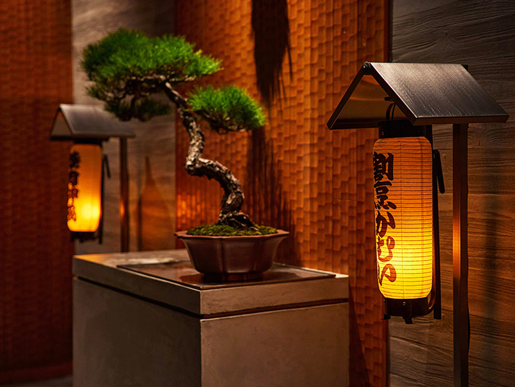 駅スグ◎“和とアート”が融合した洗練空間