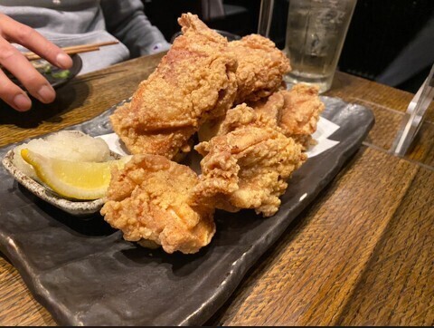 自慢のから揚げは人気メニューです！