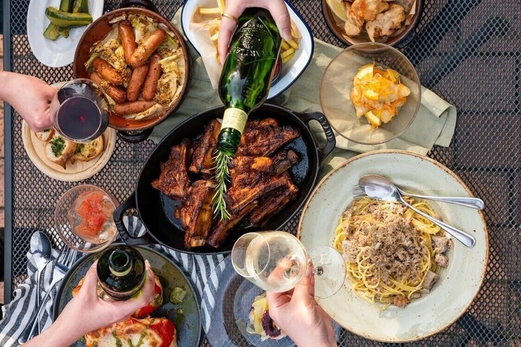 利用シーンを選ばず愛されているお店です