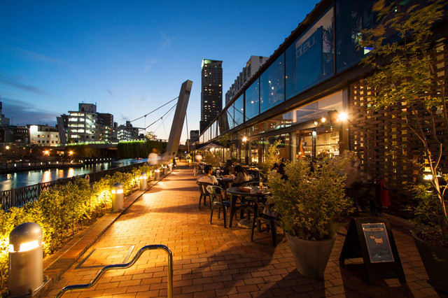 リバーサイドのお洒落なお店♪