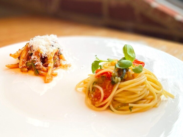 旬素材を使用したパスタ2種盛り合わせ