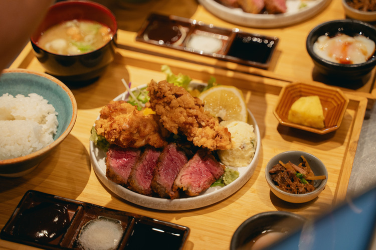 王道メニューに心を掴む仕掛けがてんこ盛り