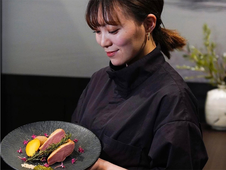 和の雰囲気漂うビストロでのスタッフ募集