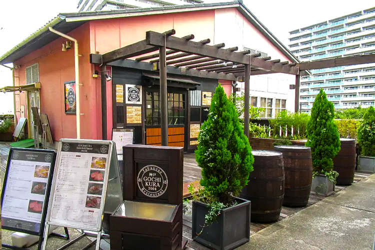 モザイクの一番奥にある穴場かと思いきや…