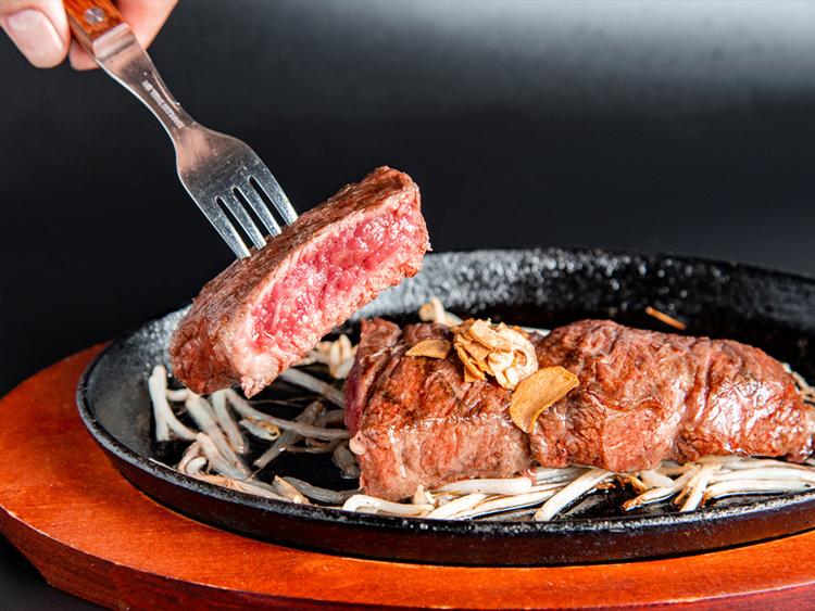 厳選和牛×地元野菜を使ったこだわりの料理