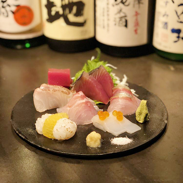 日本酒に合わせてお刺身も豊富に！！