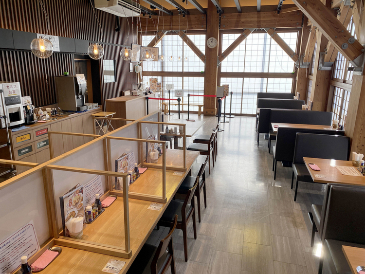 「だいにちスローライフビレッジ」内の店舗