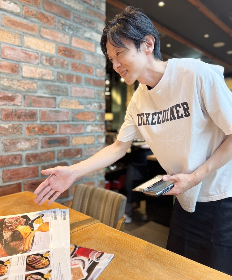 幅広い世代のスタッフが活躍中！