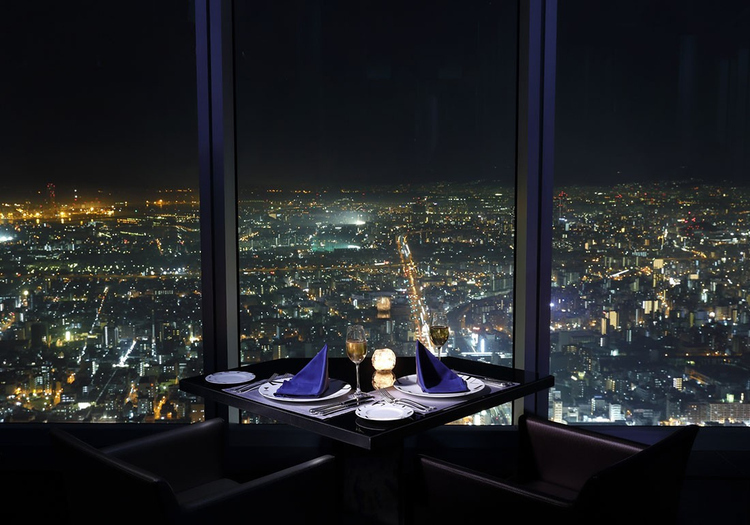 高さ100mの景色は一見の価値あり！