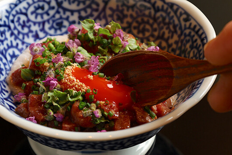 凛とした「質」と、胸が高鳴る「斬新さ」