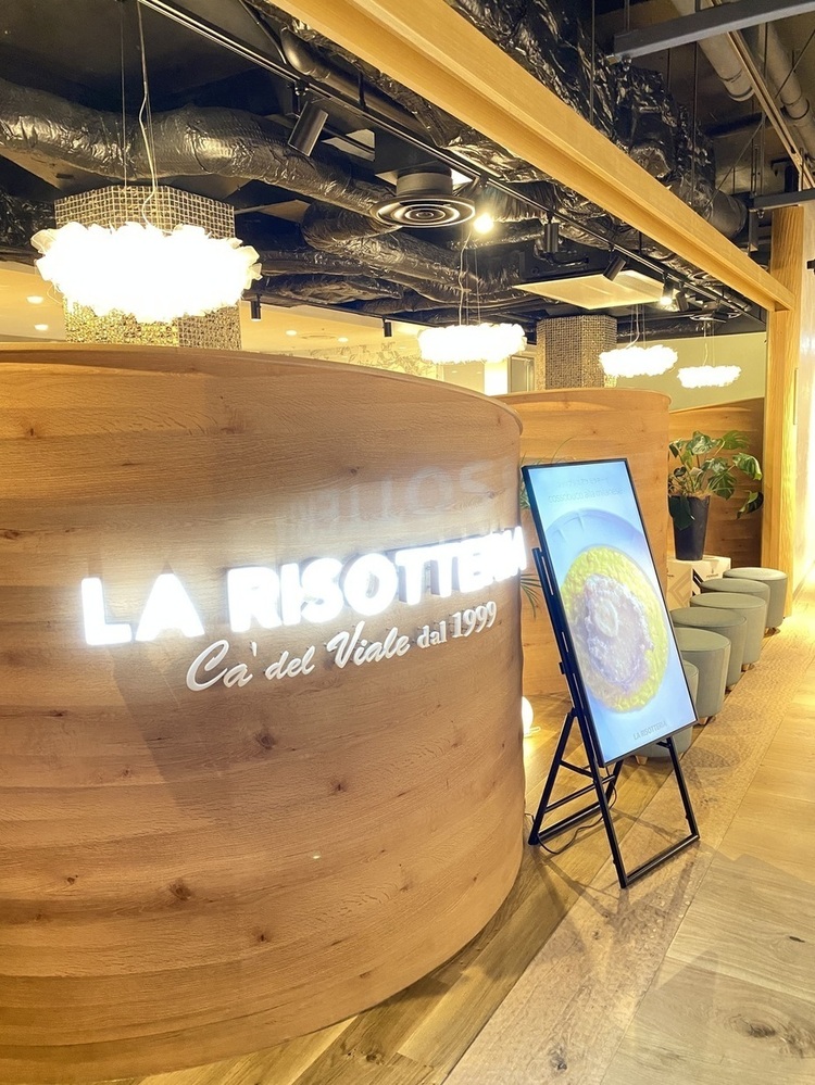 駅から地下道直結！アクセスの良い大丸京都