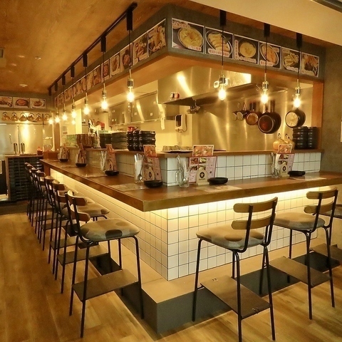 店内は明るくて居心地◎ゆったりできます