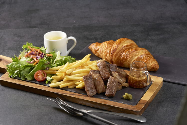 神戸牛のメニューもあります◎