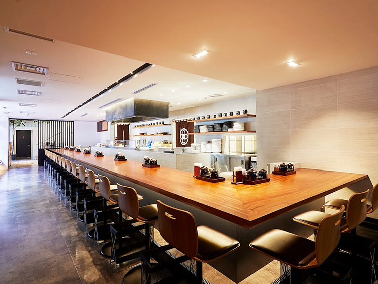 全国展開する人気ブランド店舗で働けます◎