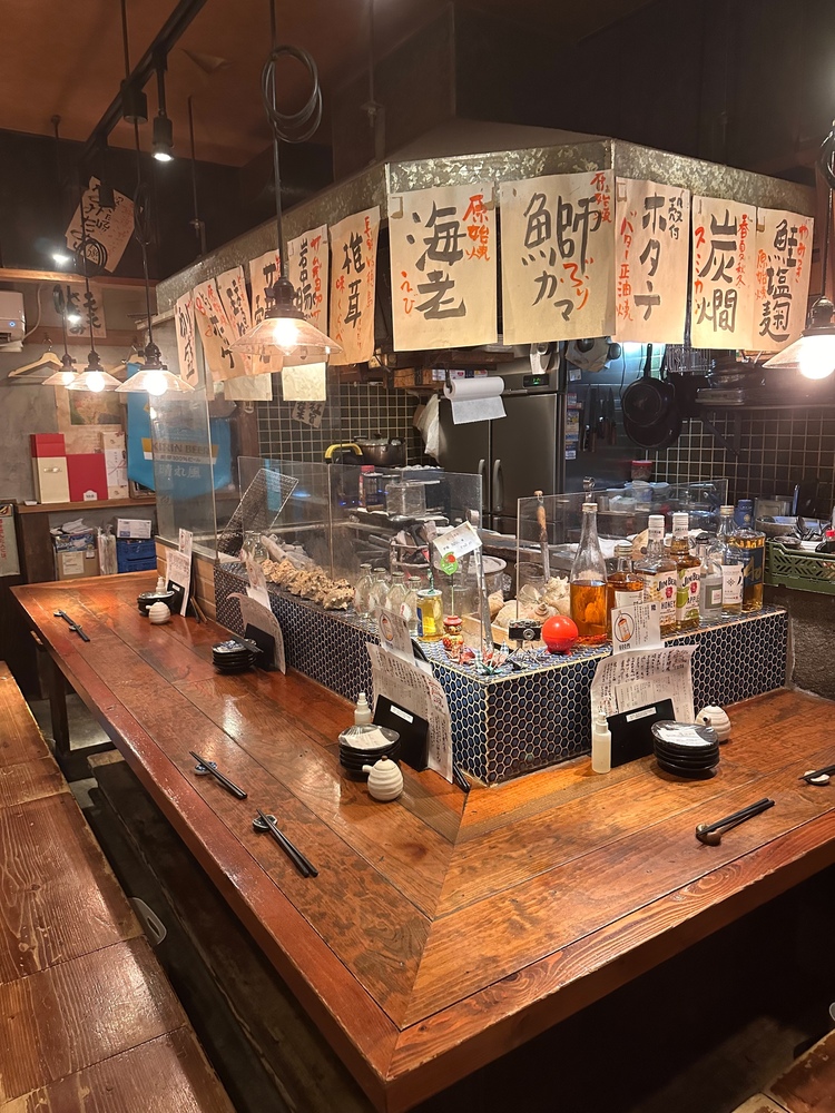 炉を囲んで、雰囲気を楽しめる