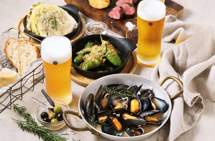 お酒と肉・魚・野菜など素材を活かした料理