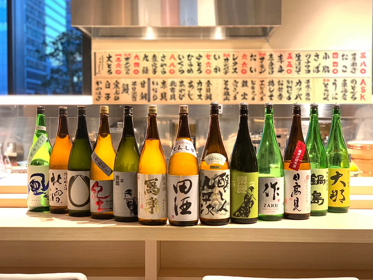 全国から厳選した日本酒も提供しています