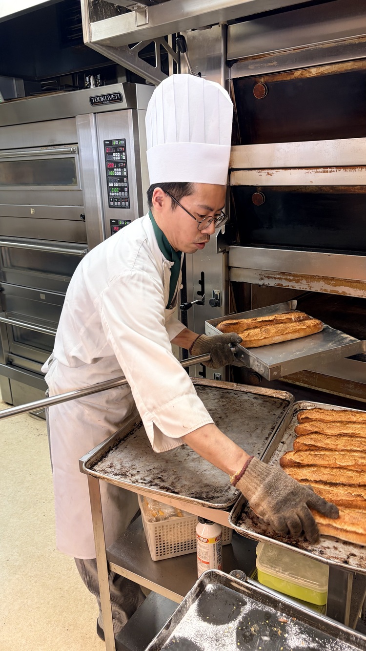 飲食店からの転職者も奮闘中♪