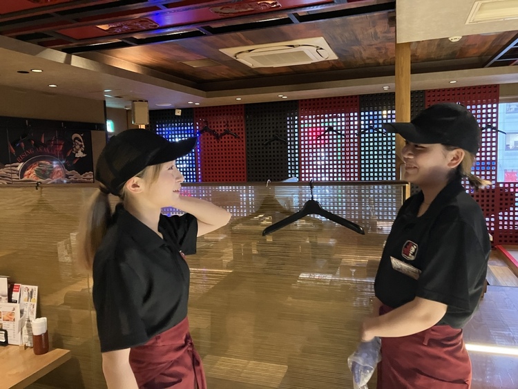 スタッフ同士も仲が良いです☆