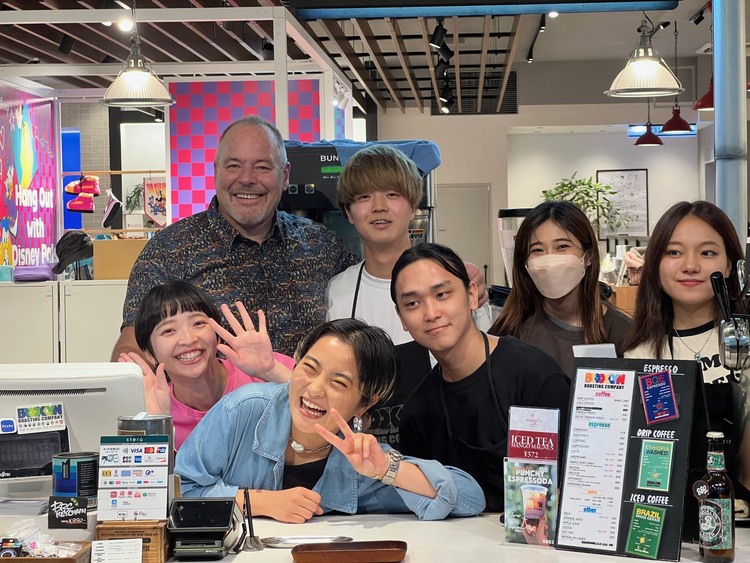 真剣に、でも楽しくクリエイティブに！