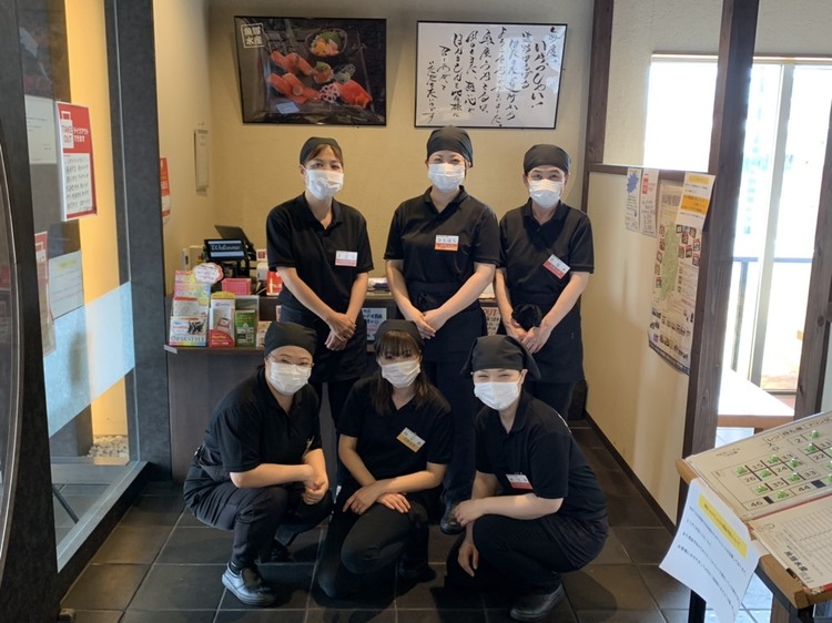 最高のお店を作るチームメンバーです！