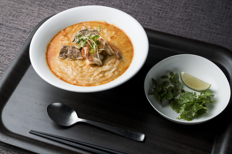 金沢食藝研究所とのコラボメニューも