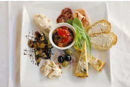 記憶に残る料理と接客を。