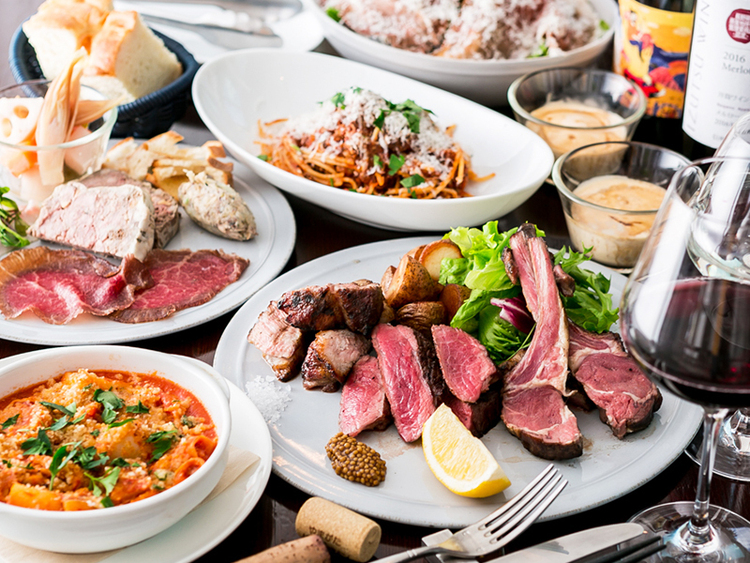 炭焼き料理×ワイン/クラフトビールが自慢