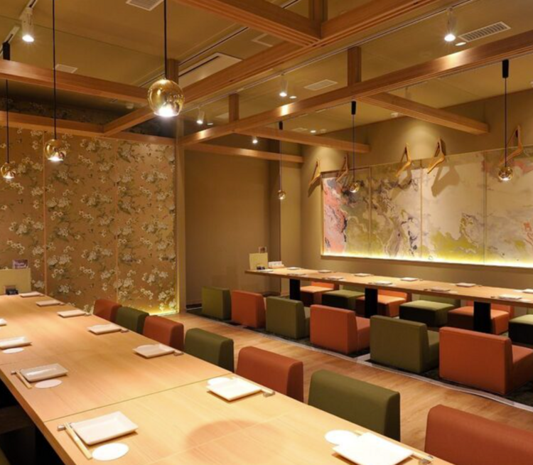 個室和食で落ち着いた接客を学べます