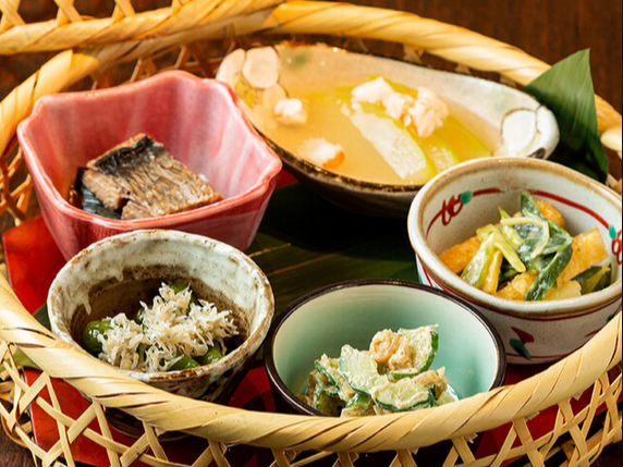 家庭的ながらもこだわりが利いたおばんさい