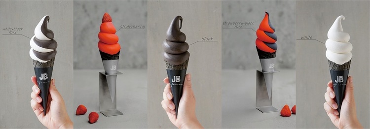 鳥居の朱をモチーフにした看板メニュー