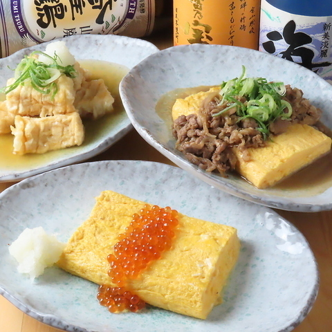 串もの以外にも定番や季節限定料理も豊富