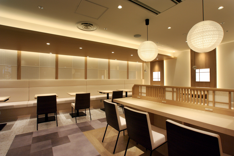 キレイで清潔感のある店内で働けます