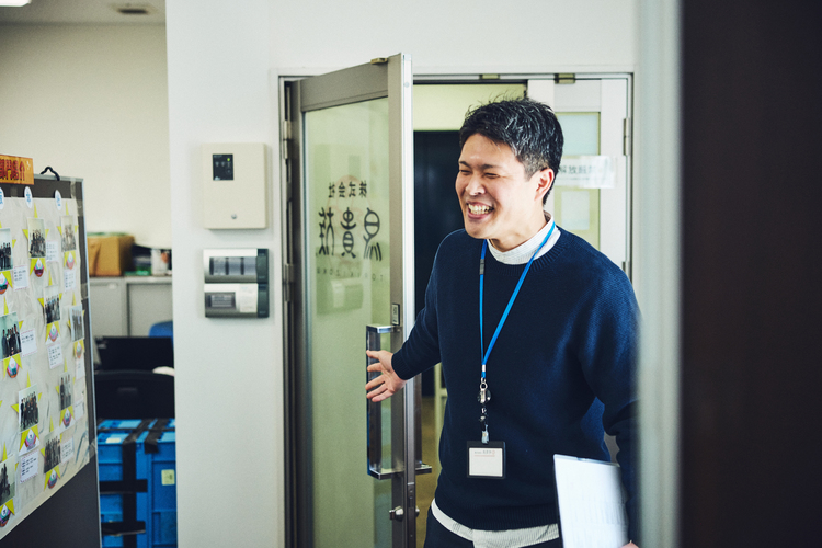 気軽に訪れやすいカジュアルな本社や事務所