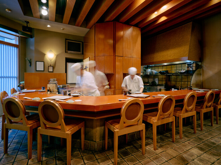 80年の歴史が紡ぐ。食べログ3.5超え