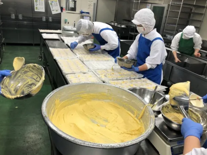 チーム制で助け合い、楽しく働いています♪