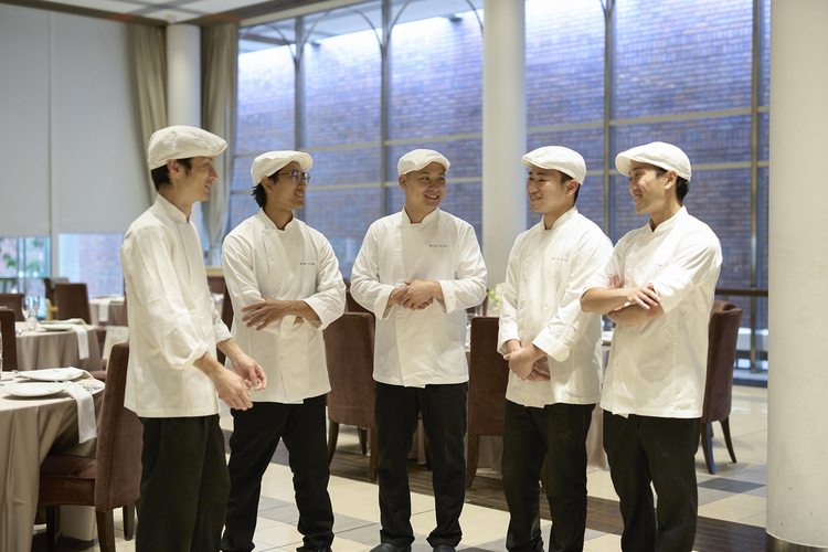 20代・30代の若手スタッフが中心