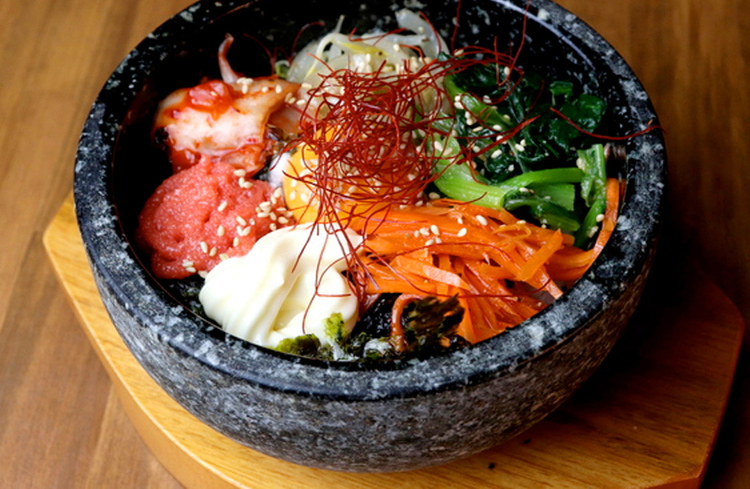 "韓国と言えば"の定番メニュー揃ってます