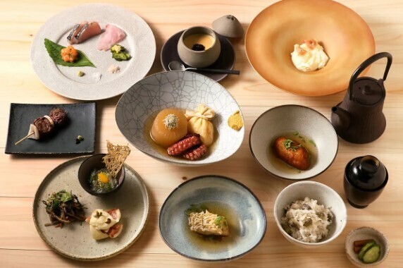 出汁と食材のマリアージュ「島おでん」