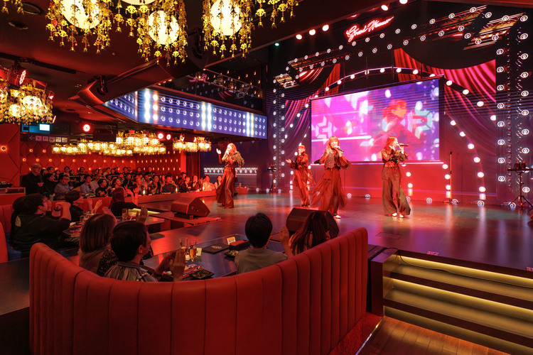 ゴージャスな空間で楽しく働きませんか？