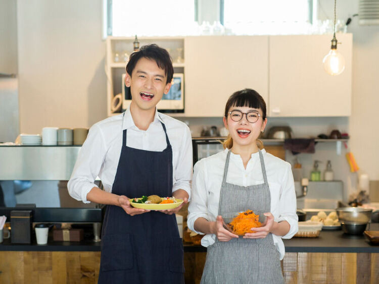 店員同士仲がいいです♪