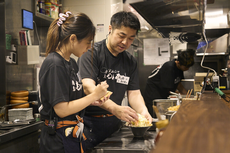 料理とサービスが好きな方を歓迎します！