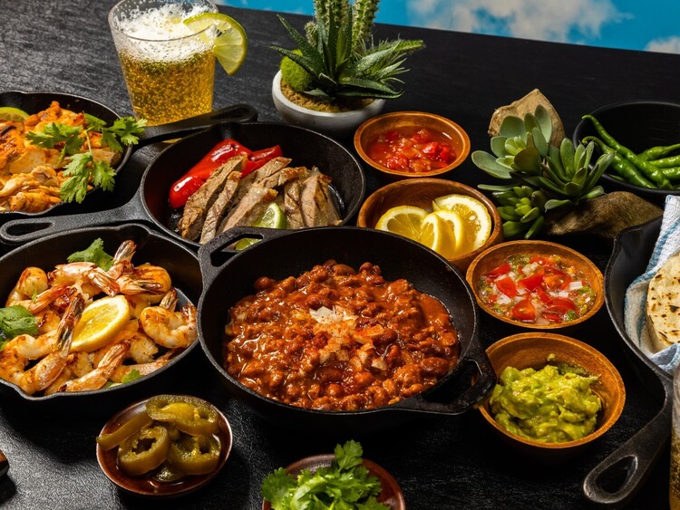 多様なスパイスと素材の情熱的な融合